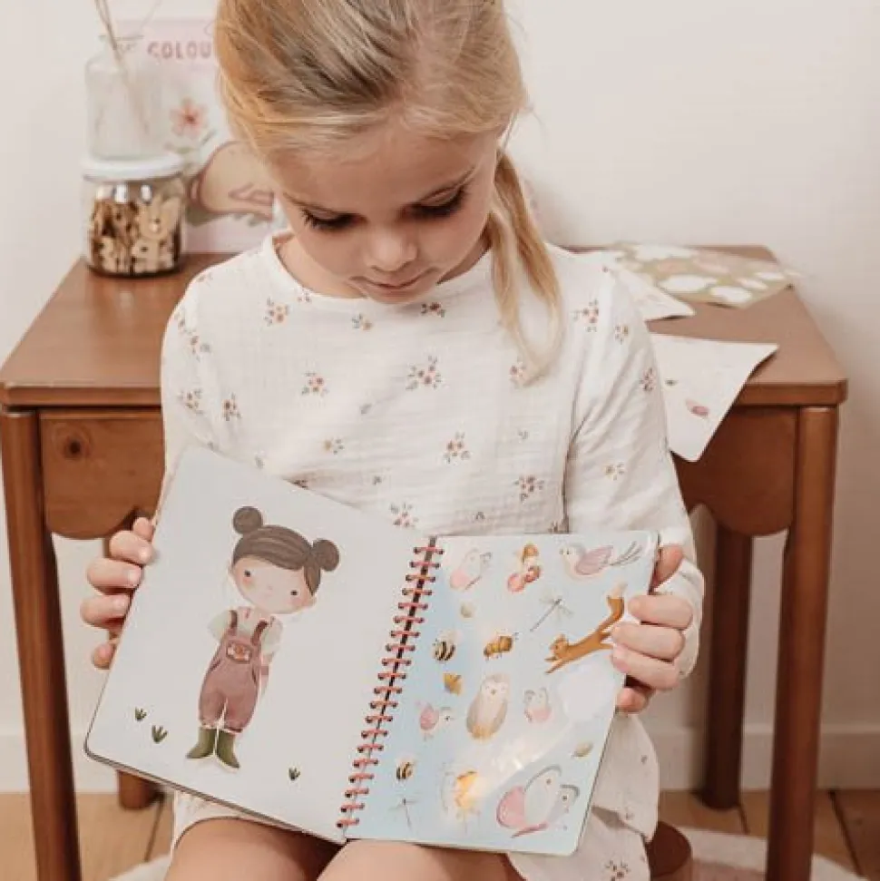 Aankleed- en stickerboek - Fairy Garden