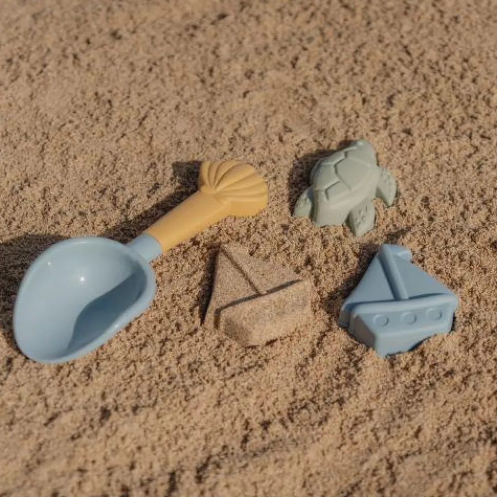 Strandset schepje en zandvormen Sailors Bay